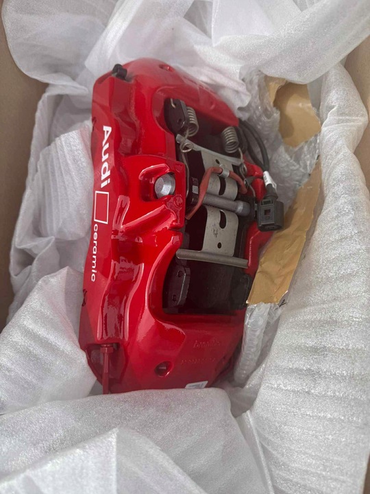 фото №15, Audi rs4 rs5 суппорт зажимы перед ceramika тормозные колодки 8w0615107al 8w0615108al