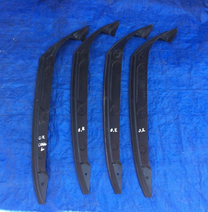 фото №1, Dodge challenger 15 16 17 планка прокладка з двері ліва гарна