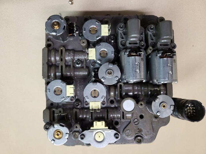 фото №12, Клапан мехатроника коробки dsg vw passat b8 4x4 golf skoda superb iii 3v оригинальный номер