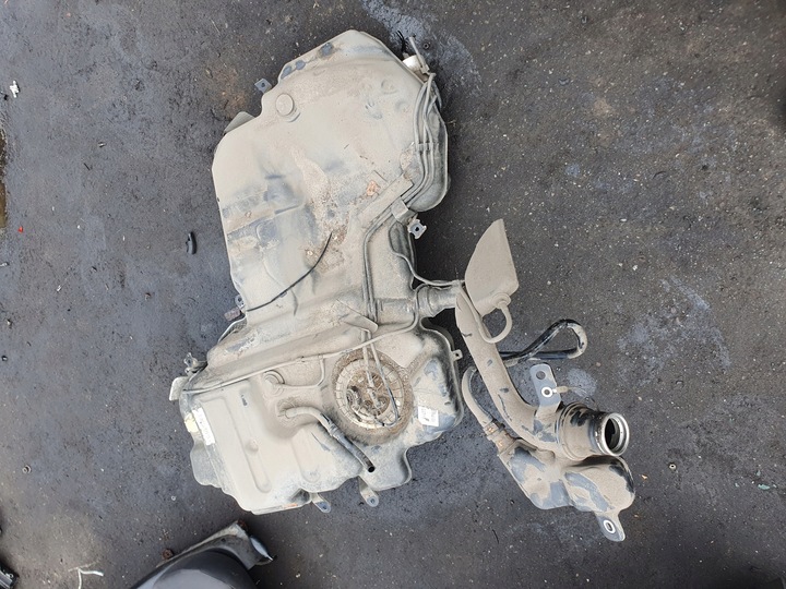 фото №8, Стекло задняя правая зад универсал кузовная audi a6 c6 2005 2,4b 180km lz7q