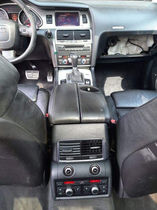 фото №6, Сиденья audi q7 4l s-line 7 человек европа