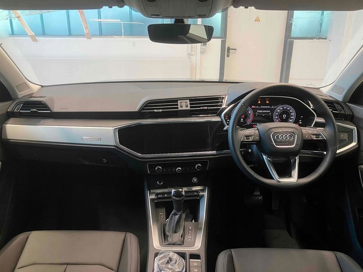 фото №13, Audi q2 зеркало внутренние 81a857511 81a 857 511 цвет 9b9 чёрный сатиновый