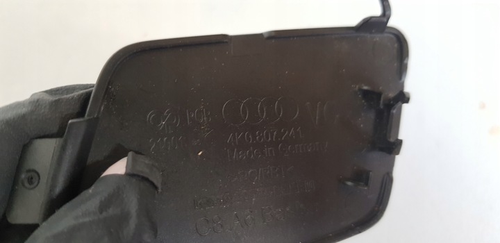 фото №5, Audi a6 c8 заглушка фаркоп перед 4k0807241