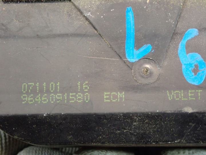 фото №5, Peugeot 307 hb 5d 01-05 замок кришки багажника 9646091580 3 pin
