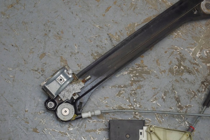 фото №9, Audi a3 8p рестайлінг cabrio підйомник вікна правий mh82