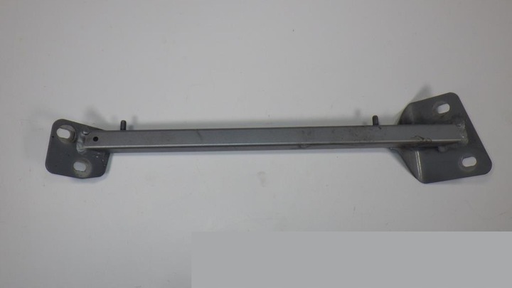 фото №8, Крепление крыльев левая audi a8 d3 4e0805463f lx7w