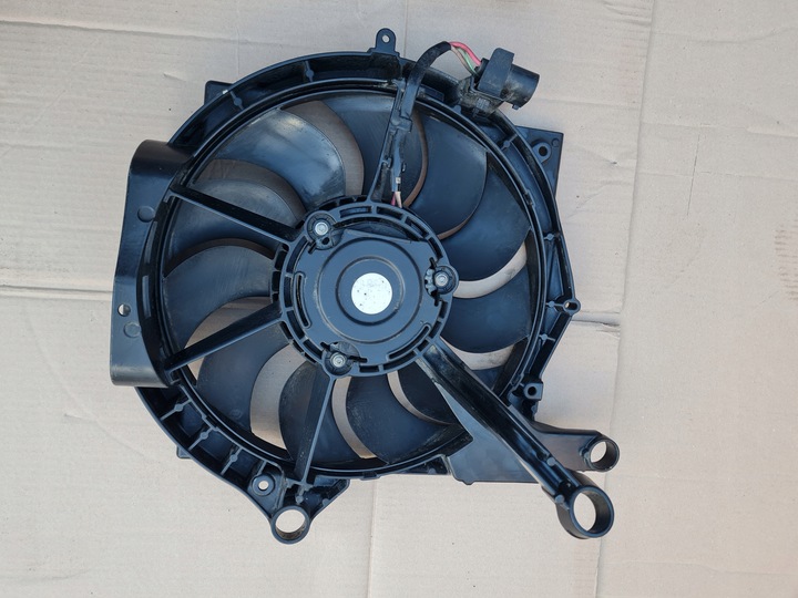 фото №8, Радиаторов воды porsche 996 997 turbo carrera 4s левая