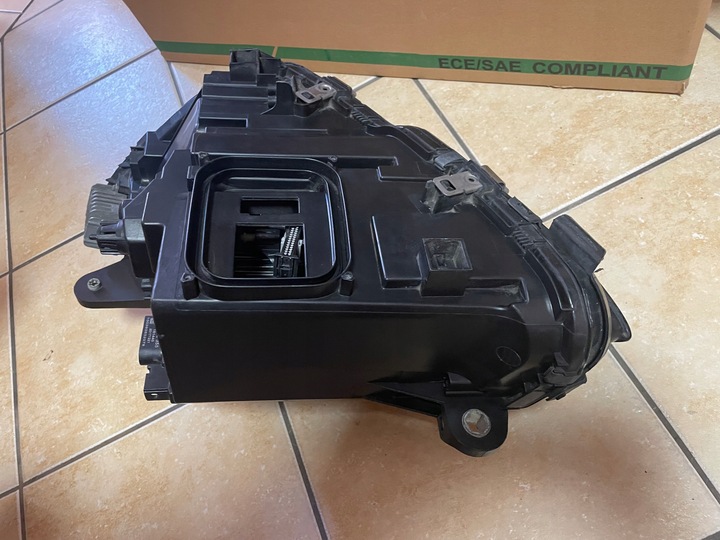 фото №10, Mercedes c w205 правая лампа led performance a2059062604