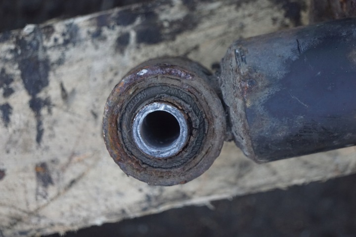 фото №9, Амортизаторы зад bmw x5 e70 6781932 6781931 kpl