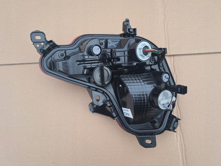 фото №13, Лампы бампера зад 6pin комплект l+p hyundai tucson iv n-line новое