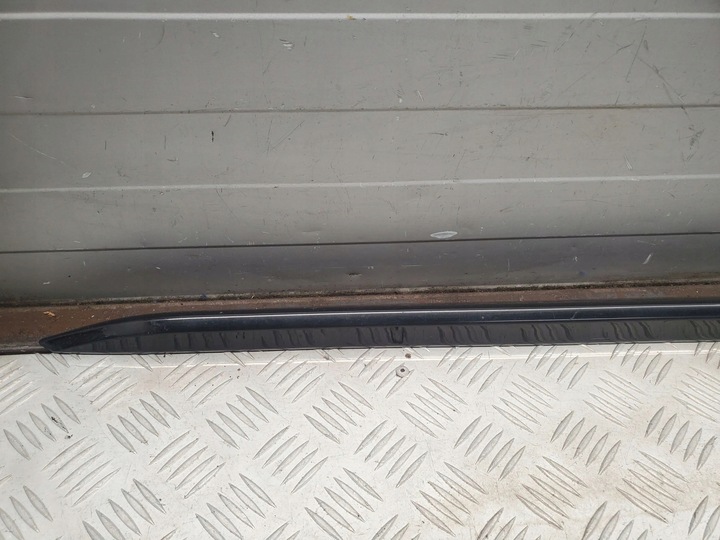 фото №8, Audi a4 s4 b9 8w0853932 правая сторона планки пороговые, накладки