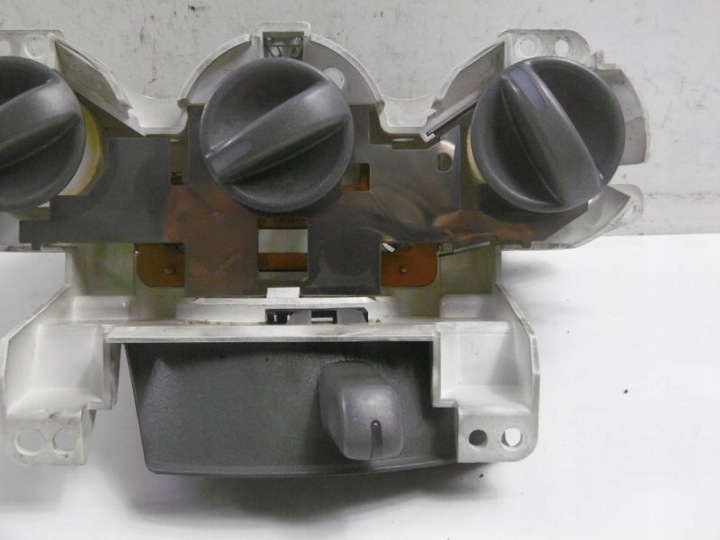 фото №8, Honda city iv 05-08 панель управление воздуховод