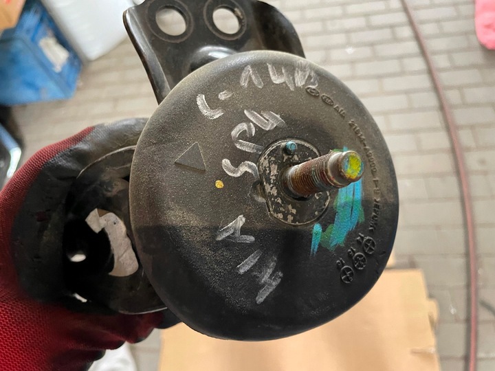 фото №5, Kia sportage iv лапи подушка двигателя 21815-a9000