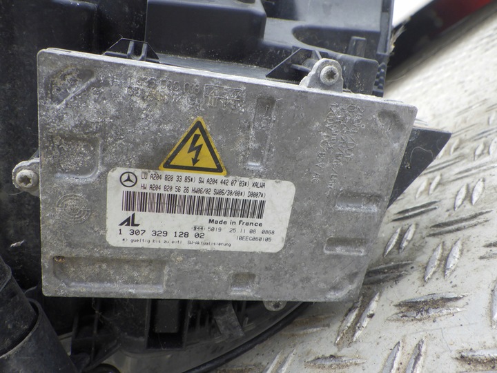 фото №9, C-klasa w204 лампа права перед передня ксенон керована