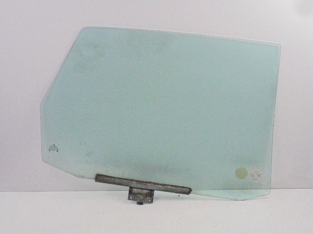 фото №1, Vw passat b3 89r стекло дверь зад левая sedan