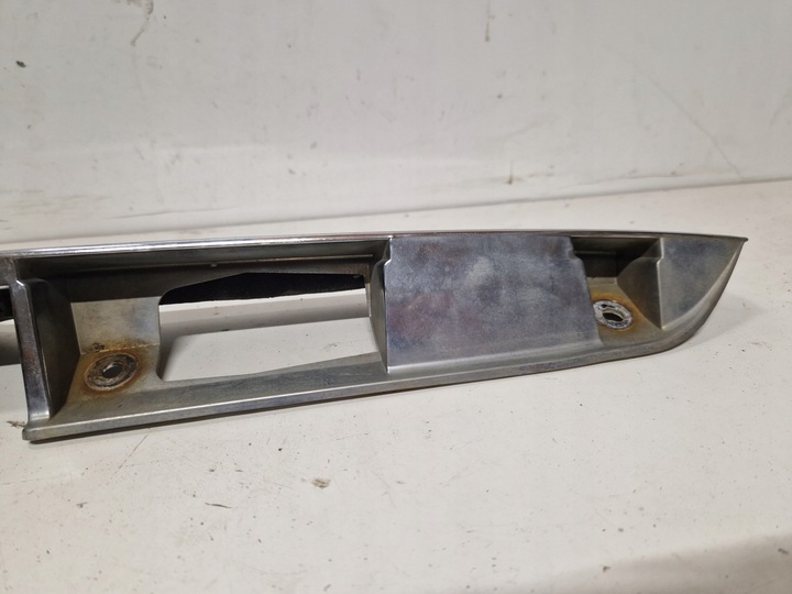 фото №6, Накладка планка крышки багажника зад mazda tribute 2.0 b 16v 00-07 124km