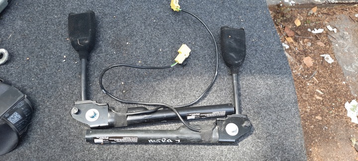 фото №1, Astra j натяжители ремней безопасности