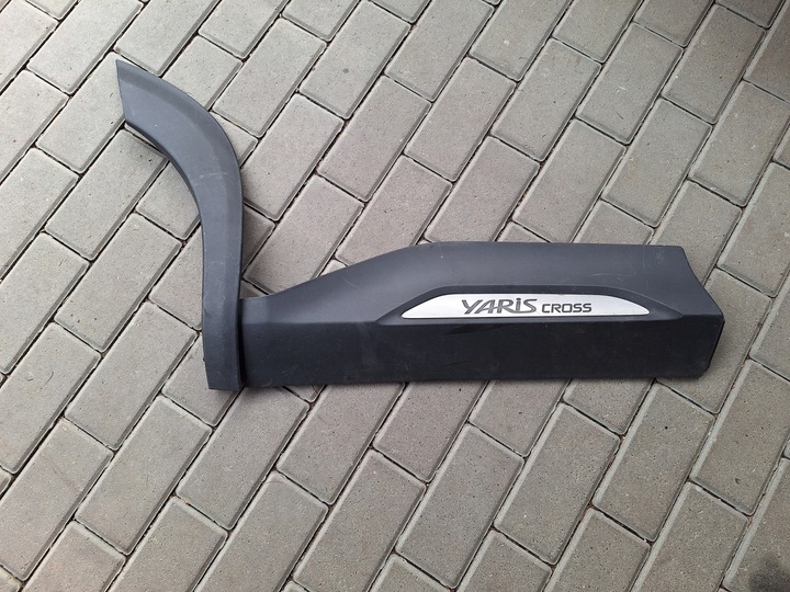 фото №1, Планка двері права зад toyota yaris cross