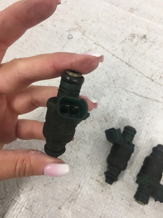 фото №9, Audi a3 a4 1.6 8v инжектор 037906031al