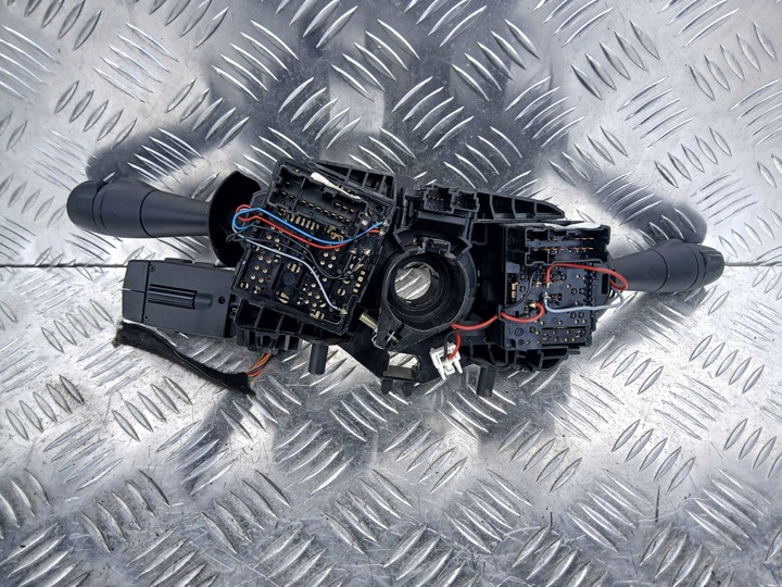 фото №7, Renault clio iv переключатель комбинированный рулевой/подрулевой 955675914r