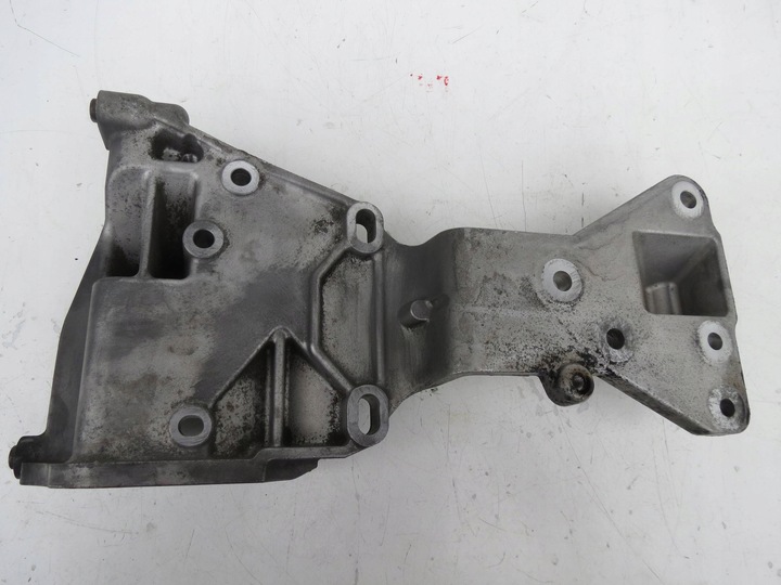 фото №1, Кріплення лапи генератора volvo s60 ii v60 i 2.0 163km 31316673