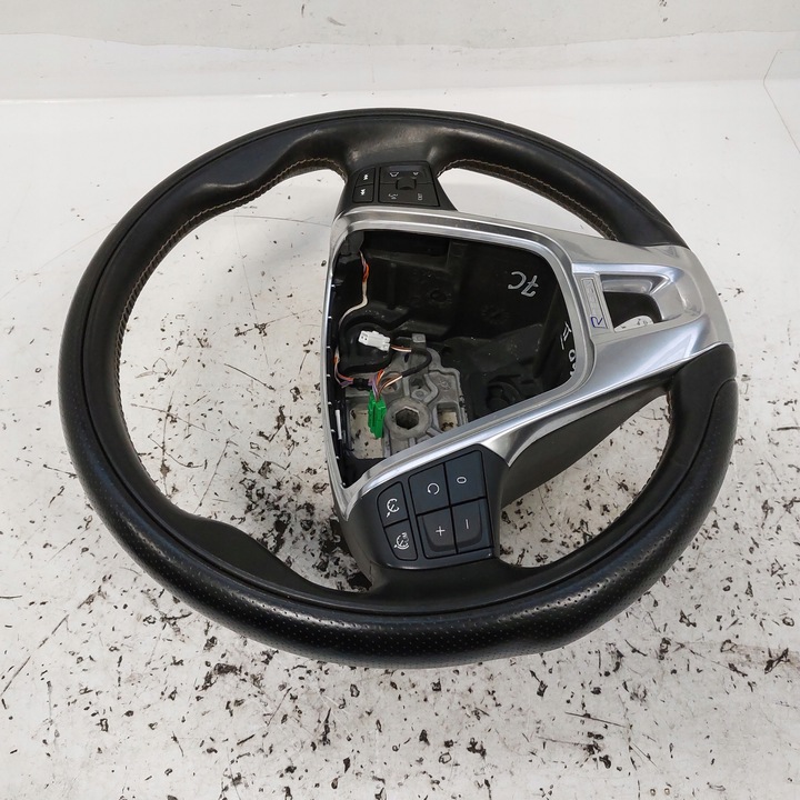 фото №8, Volvo v40 ii r-design 2014 кермо шкіряний круїз-контроль