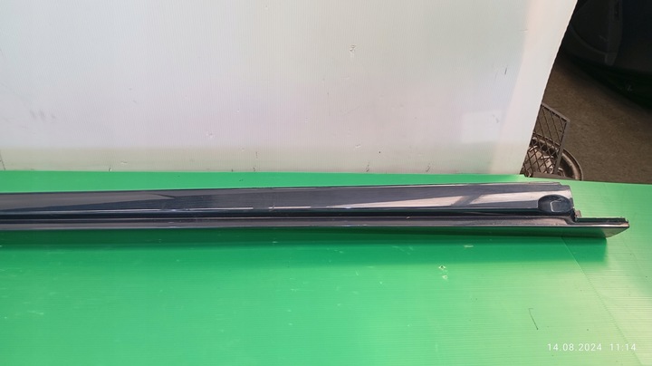 фото №8, Планка порогова права сторона vw passat b8 3g0853858