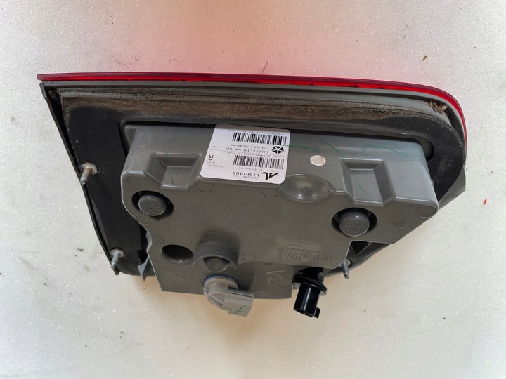 фото №8, Jeep grand cherokee wk2 рестайлинг лампа зад задняя крышка багажника p68110047ac p68110046ac