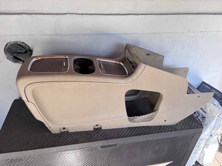 фото №9, Chrysler town country v grand caravan підлокітник довгий тунель box бардачок