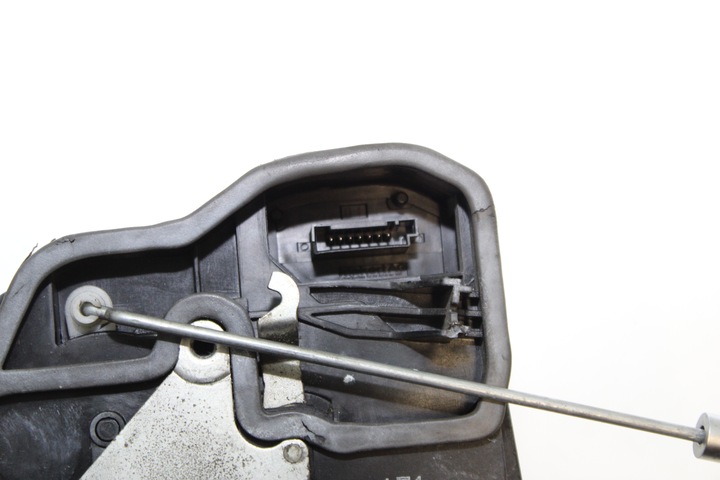 фото №4, Bmw e60 замок дверь левый зад 7036171 7pinów