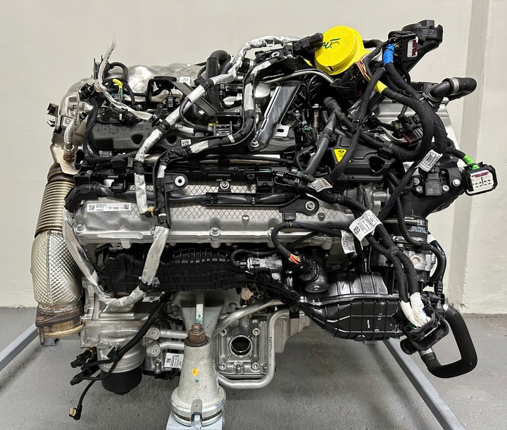 фото №8, Bmw g70 g05 f95 m5 g90 g09 заводской новый комплектный двигатель s68b44a s68x