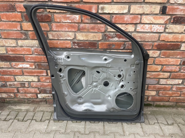 фото №4, Audi q3 sportback 2019- дверь передние левая познань