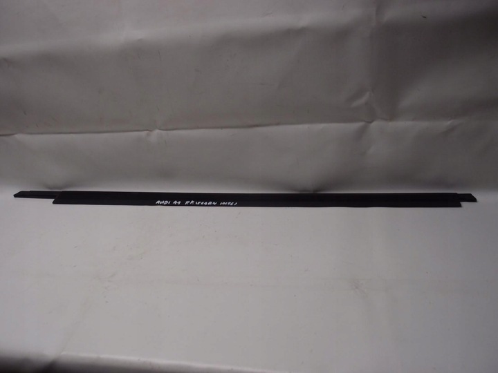 фото №7, Планка уплотнитель правый audi a1 3d 8x3837477/478