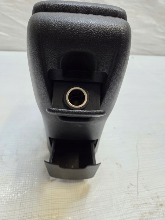 фото №13, Opel astra j iv европа туннель средний подлокотник 13317404