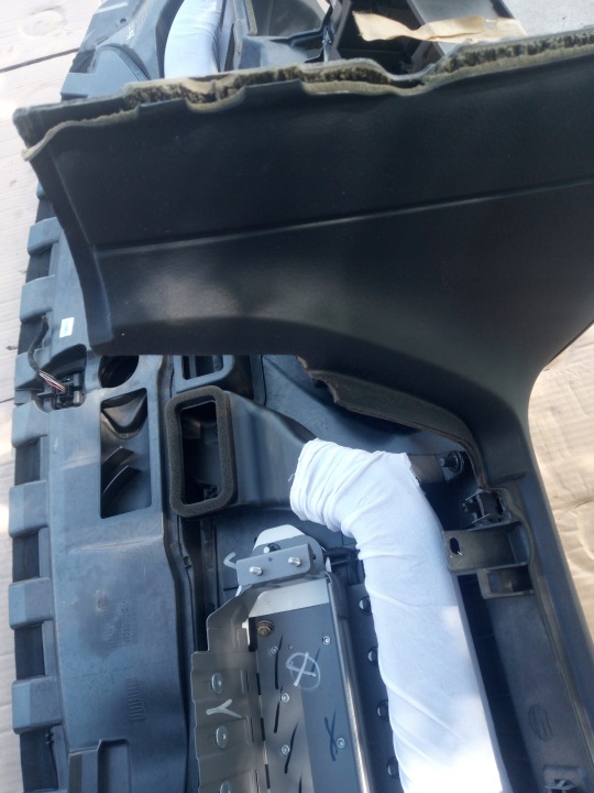 фото №14, Audi a6 c6 торпедо роздавальна консоль капот pulpit 4f1857041r 27-54