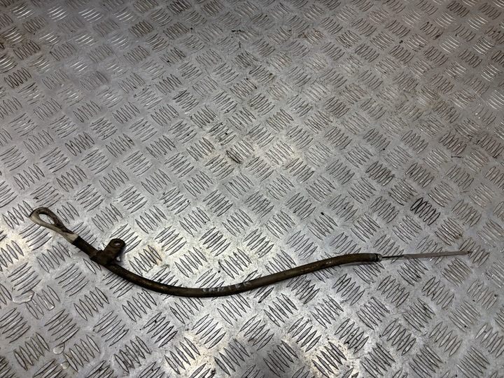 фото №1, Mitsubishi canter 2004 щуп щуп масла