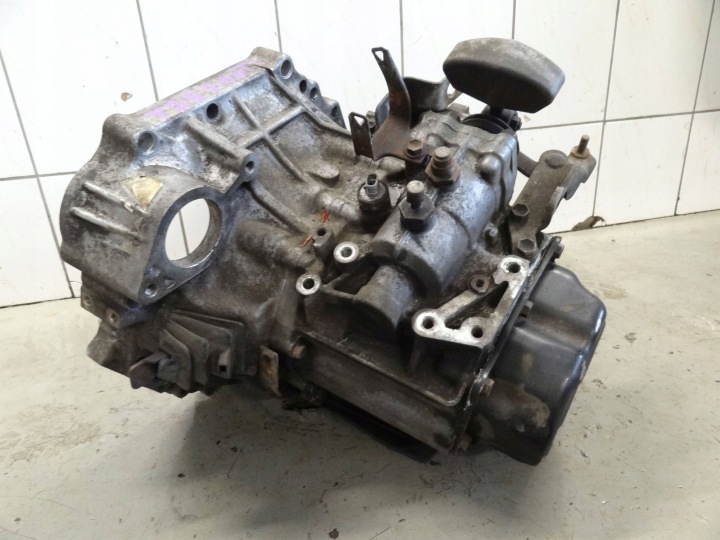 фото №6, Toyota avensis t25 2.0 vti 2005 кпп изменения 5 кпп / коробка передач код двигателя 1az