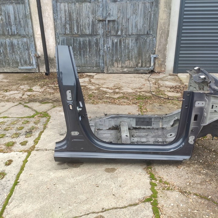 фото №1, Hyundai i20 iii 2022 порог стойка правые