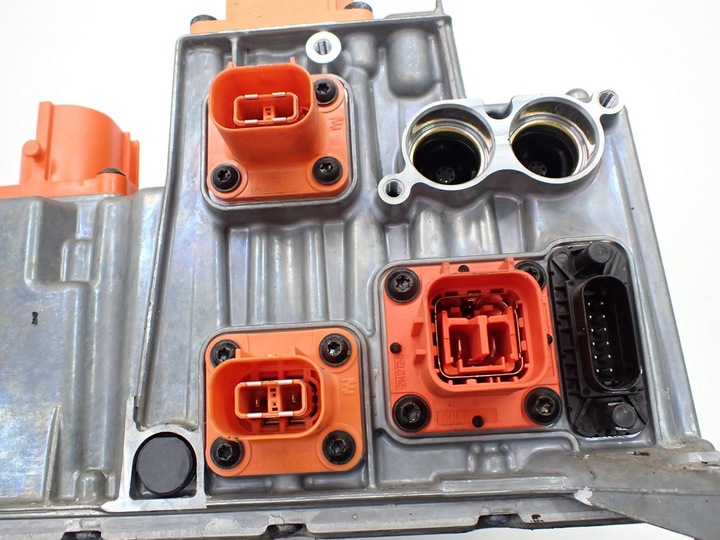 фото №8, Модуль преобразователь напряжения porsche taycan turbo s