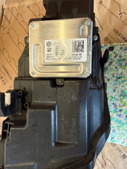 фото №15, Audi a8 d4 рестайлинг лампа лампы matrix левая правая оригинал комплект 4h0941033 usa