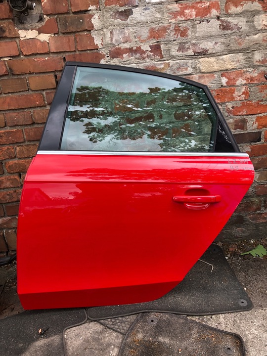 фото №1, Дверь левая левый зад задние a4 b8 sedan lz3m