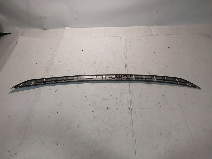 фото №10, Планка бампера зад багажника peugeot 2008