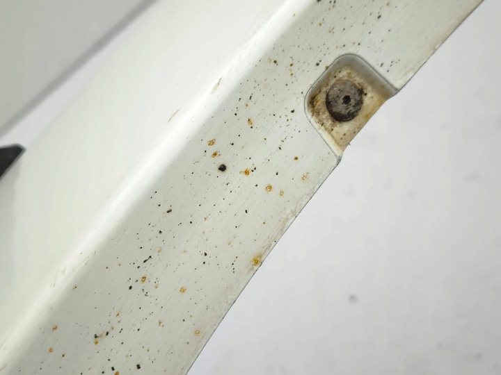 фото №16, Mitsubishi pajero 2007 левая сторона планка крыльев заднего