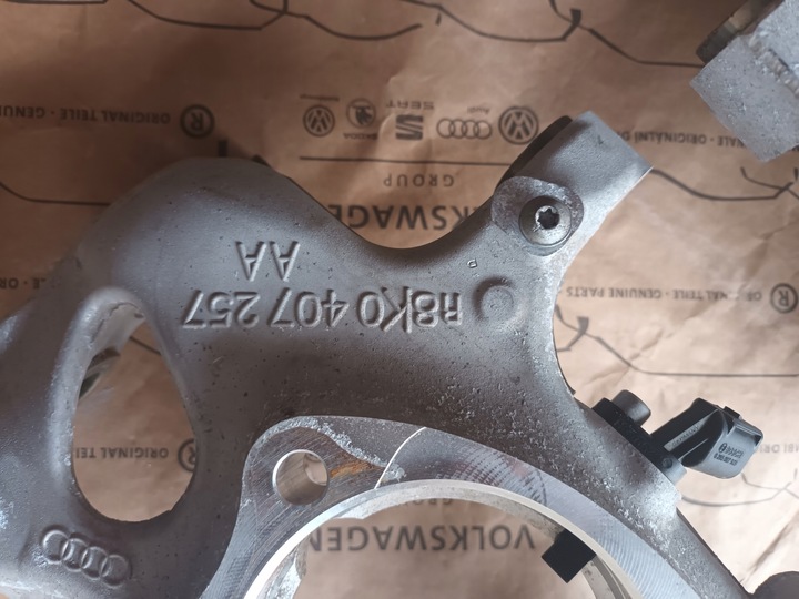 фото №10, Audi a6 c7 4g, a5 8t поворотна опора перед ліва 4g0407241d 28km jak нова