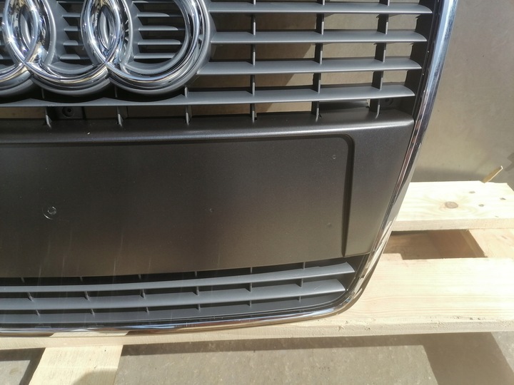 фото №14, Audi a4 b7 решітка середня решітка радіатора хром