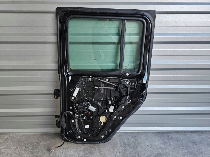 фото №6, Jeep wrangler jl дверь правая зад комплектные 68299874aa