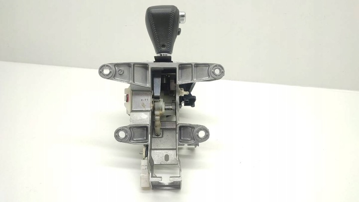 фото №3, Выборщик домкрат рычаг автомат corolla verso i