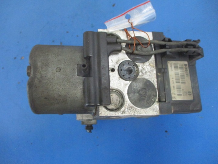фото №7, Vw passat b5 блок управления abs 8e0614111p bosch 0265220438 0273004133