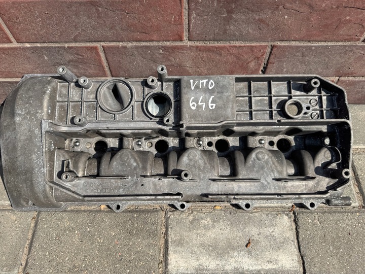 фото №1, Крышка клапанов mercedes vito 2.2 cdi оригинал w639 6460161405 2005r 646