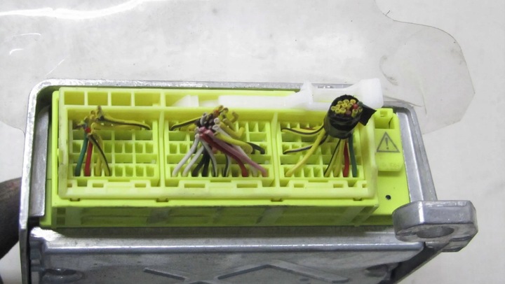 фото №5, Toyota avensis t27 рестайлинг t29 датчик подушка безопасности 89170-05390